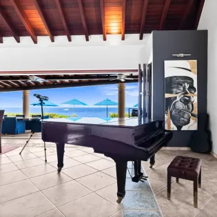 2.3 casa de la playa living room