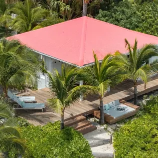 2.3 les sables exterior 2 drone