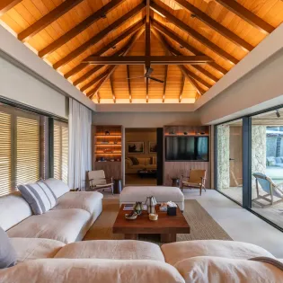 2.3 maverick living room