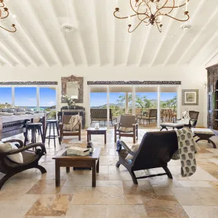 2.5 maison de reve kitchen & living room