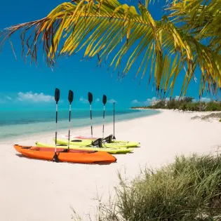 2.6 b.e long bay beachfront villa 7bd exterior