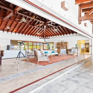 2.8 casa de la playa living room