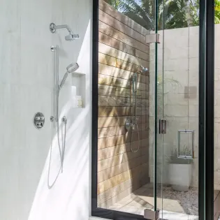 20 footprints bedroom 6