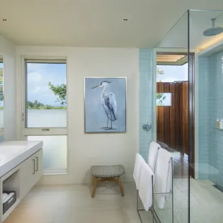 21 the oasis pool bathroom