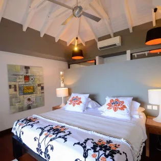 1 vacation rental photo St Barthelemy WV VLC Villa Vague Bleu St Barts Villa VLCbd101 desktop