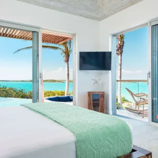 1 vacation rental photo Turks and Caicos TC ALN Villa Alinna ALNbd201 desktop
