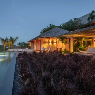 22.1 ti manoir voltaire exterior nightly 3