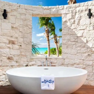 3 vacation rental photo Turks and Caicos PL SEN Villa Sentosa SENbth02 desktop