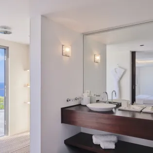24 the view bedroom 2