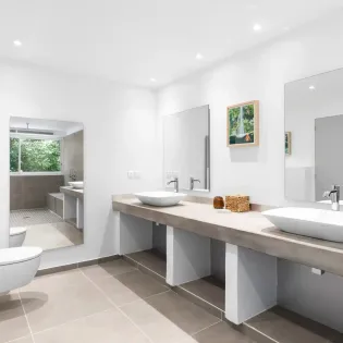 25.9 palm bay bathroom 3