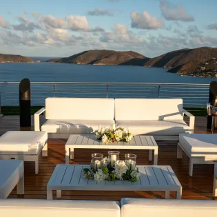 26 the oasis sky bar