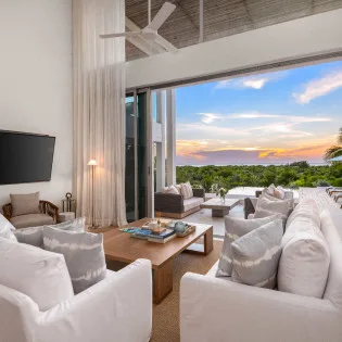 beach_enclave_grace_bay_ocean_view_4bd