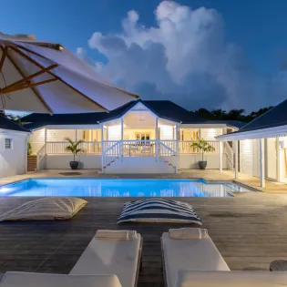 29 coco paillette villa by night