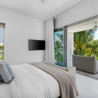 beach_enclave_grace_bay_ocean_view_4bd