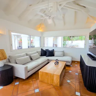 3.1 coco blue living room