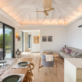 3.1 nanou living room