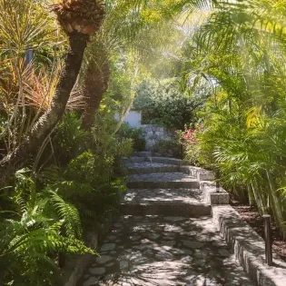 3.2 avalon mudroom entryway