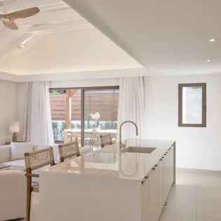 3.2 crystal breez kitchen