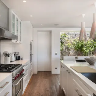 3.2 kreola kitchen