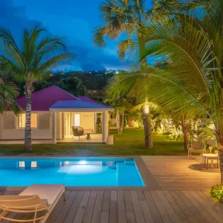 3.2 les sables exterior nightly 3