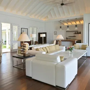 3.2 mia living room 1