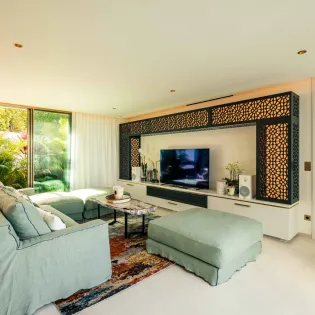 3.2 quartz living room
