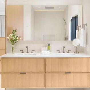 3.2 seafire bedroom 1