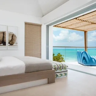 3.3 b.e. north shore beachfront villa 5bd bedroom 1