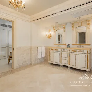 3.3 chateau des palmiers bedroom 1