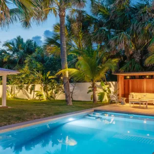 3.3 les sables exterior nightly 3