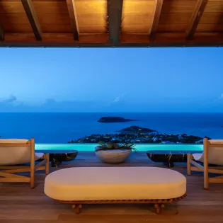 3.3 manoir voltaire exterior nightly 3