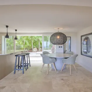 3.4 bonbonniere kitchen