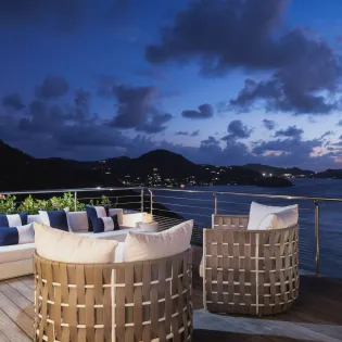 32 cap azur exterior 11zon