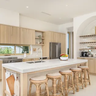 4.0 kailoa kitchen 1