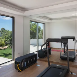 4.1 bel air gym room