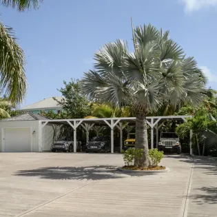 4.1 captiva mudroom entryway