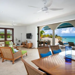 4.1 etoile de mer dining room