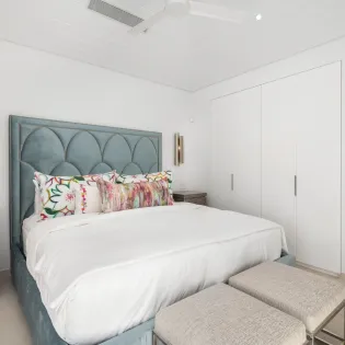 4.2 b.e grace bay ocean view 6bd guest king upstairs