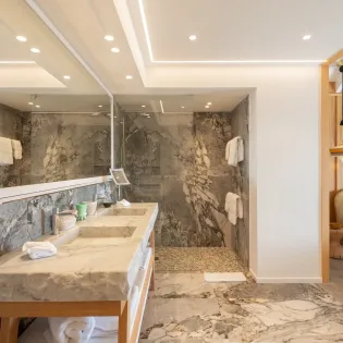 4.2 dancing queen bedroom 1