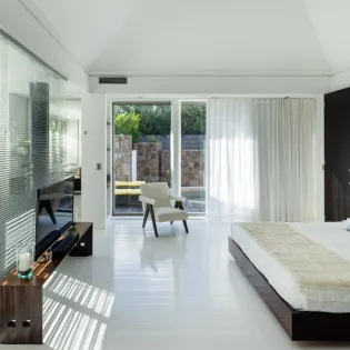 4.2 pyramide bedroom 2