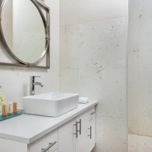 4.2 sandpebble bedroom 2