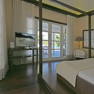 4.2 silver rainbow bedroom 1