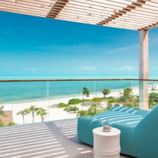 4.3 b.e long bay beachfront villa 7bd grand primary upstairs