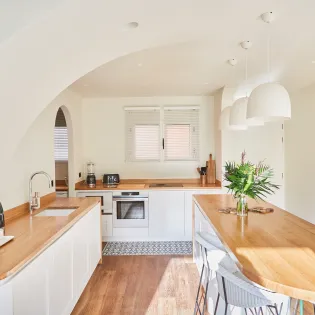 4.3 la paloma kitchen