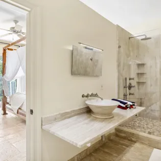 4.4 maison de reve bathrooms