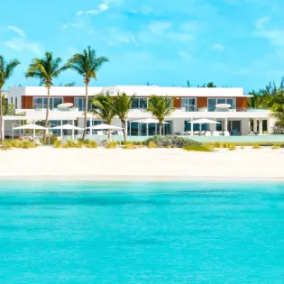 4.4 sol e mare beach view