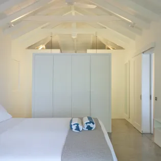 4.4 villa pointe milou bedroom 1