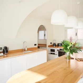 4.7 la paloma kitchen