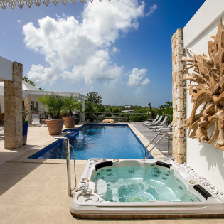 3 CaribbeanStone Jacuzzi