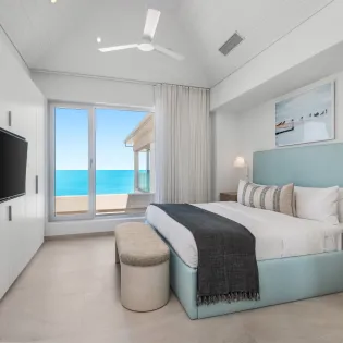 5.1 b.e. grace bay beachfront 5bd bedroom 3